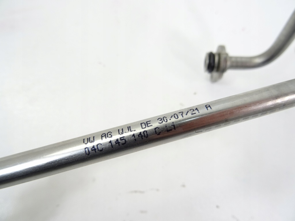 фото №4, Vw t-roc lift шланг трубка масляна 04c145140c 1.0 tsi 2021