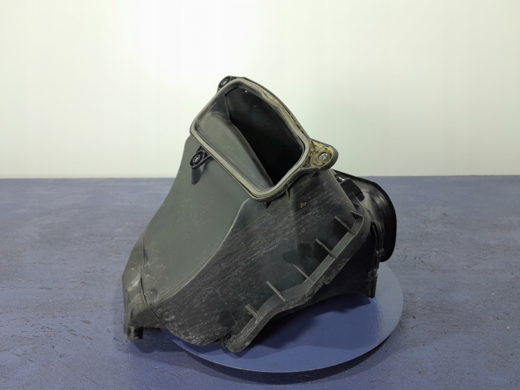 фото №3, Mercedes r w251 корпус впуск воздуха a2518300053 a2518300040