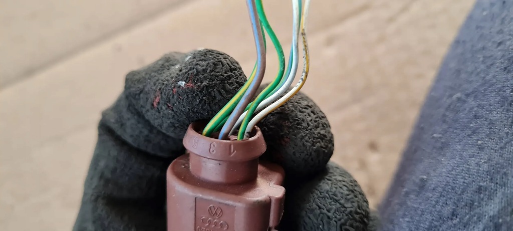 фото №9, A4 b9 8w штекер колодка соединитель 4h0973713h a5 8w q5 vw audi