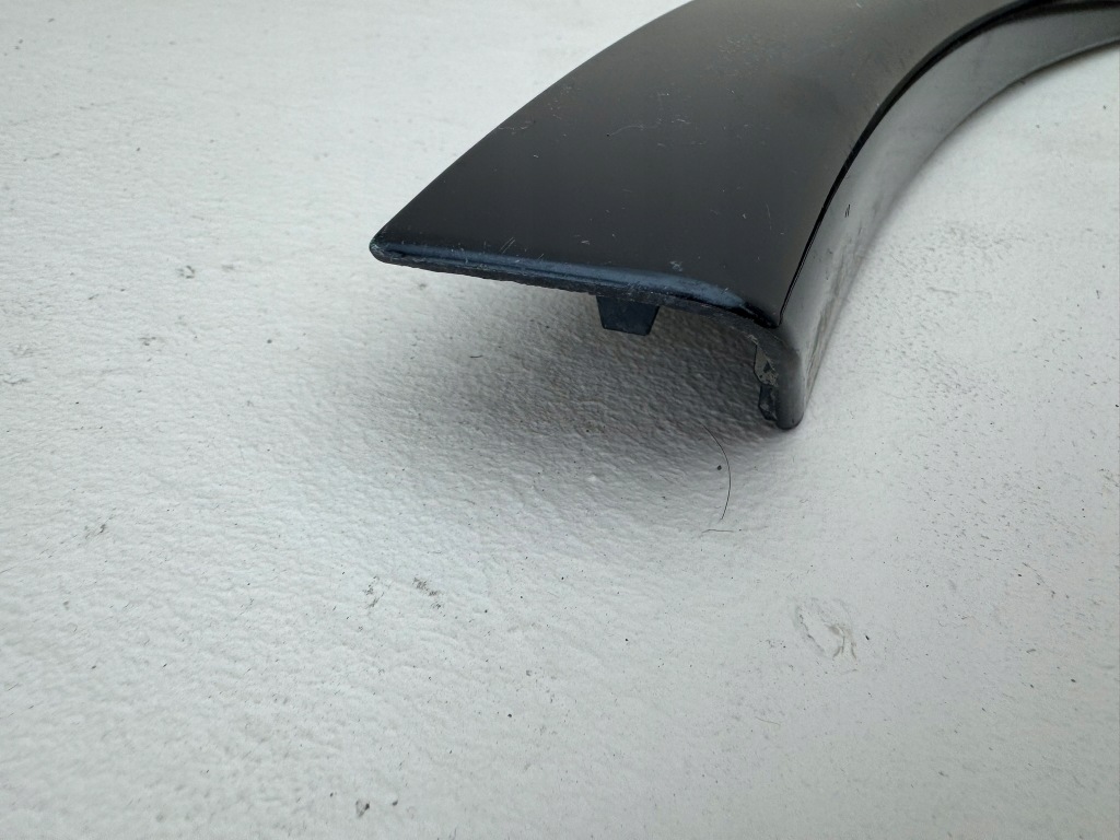 фото №10, Land rover discovery 5 v 16r- молдинг крыла правый перед правая hy3m-16a074