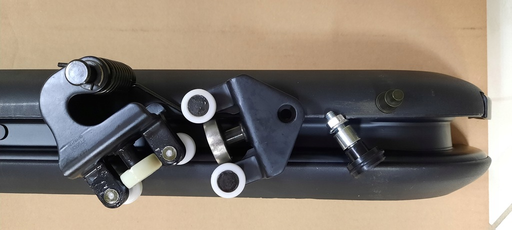 фото №4, Напрямна двері бокових+ підрамник renault master