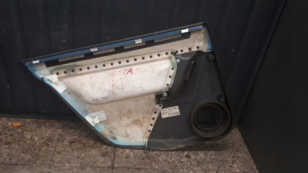 фото №9, 13130019dp обшивка правий задня opel signum 04r