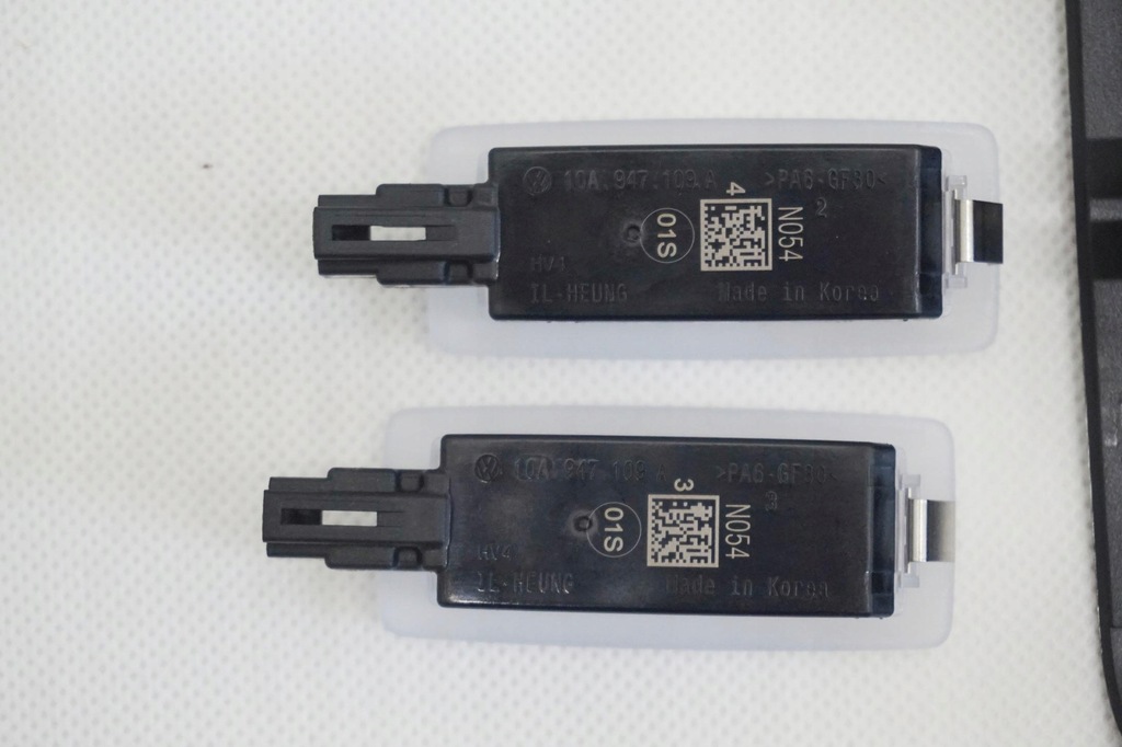 фото №8, Лампа стельовий vw id4 id5 id.4 id.5 5q0951172a