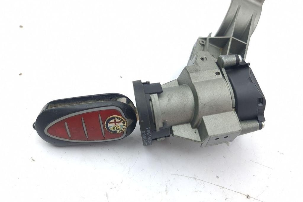 фото №8, Замок запалювання alfa romeo giulietta 940_ 505194180b365 1.6l дизель 77kw 2011