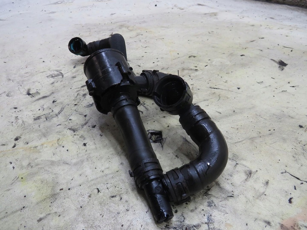 фото №6, Wąż шланг wody помпа jaguar xe x760 2.0 d dx23-18d474-ac