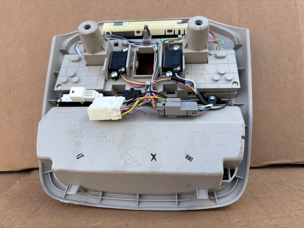 фото №6, Subaru forester vi 2020+ лампа потолочный vc12-127