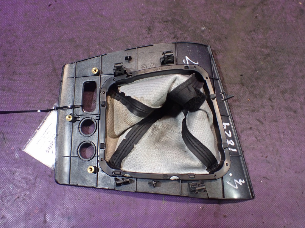 фото №2, Alfa romeo 159 05- чохол рамка домкрата