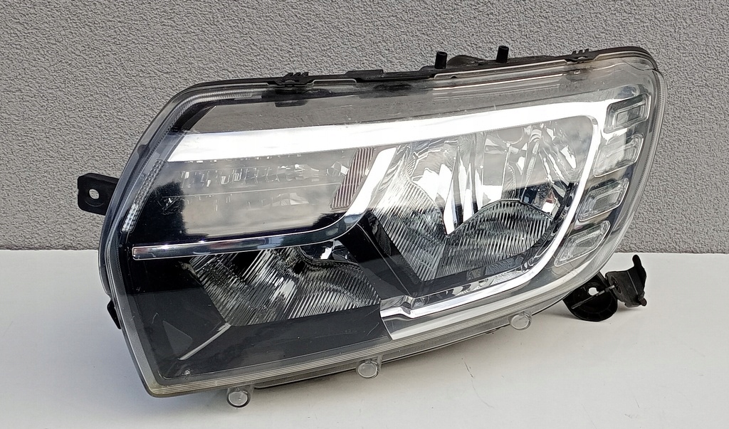 фото №1, Dacia sandero ii lift фара левый перед 260605665r orginał europa