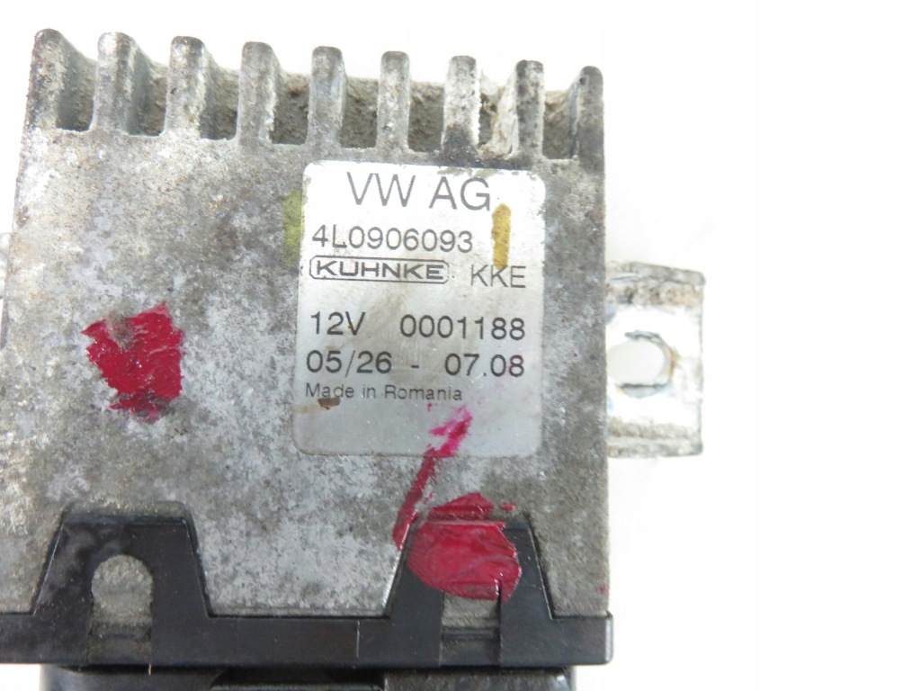 Блок управления насоса audi q7 4.2 fsi 4l0906093 Недорого