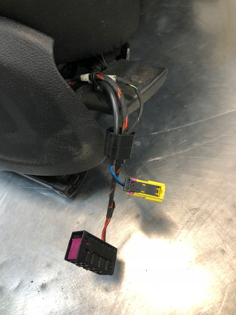 фото №13, Q3 8u lift сиденье правый пассажир материал 2014-2018