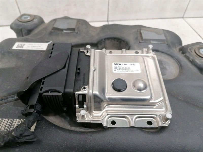 Бак пального bmw serii 7 g11 7378033 ad niebieski бак пального Зі Шроту