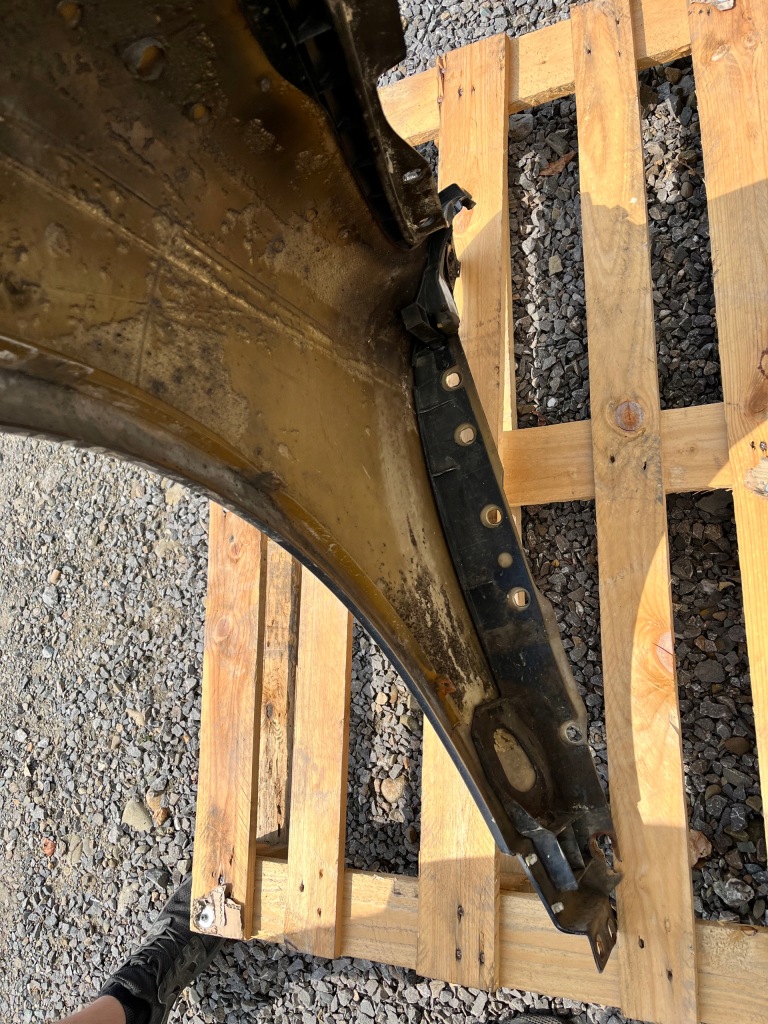 фото №5, Крыло правый перед vw touareg 7l6 śląsk