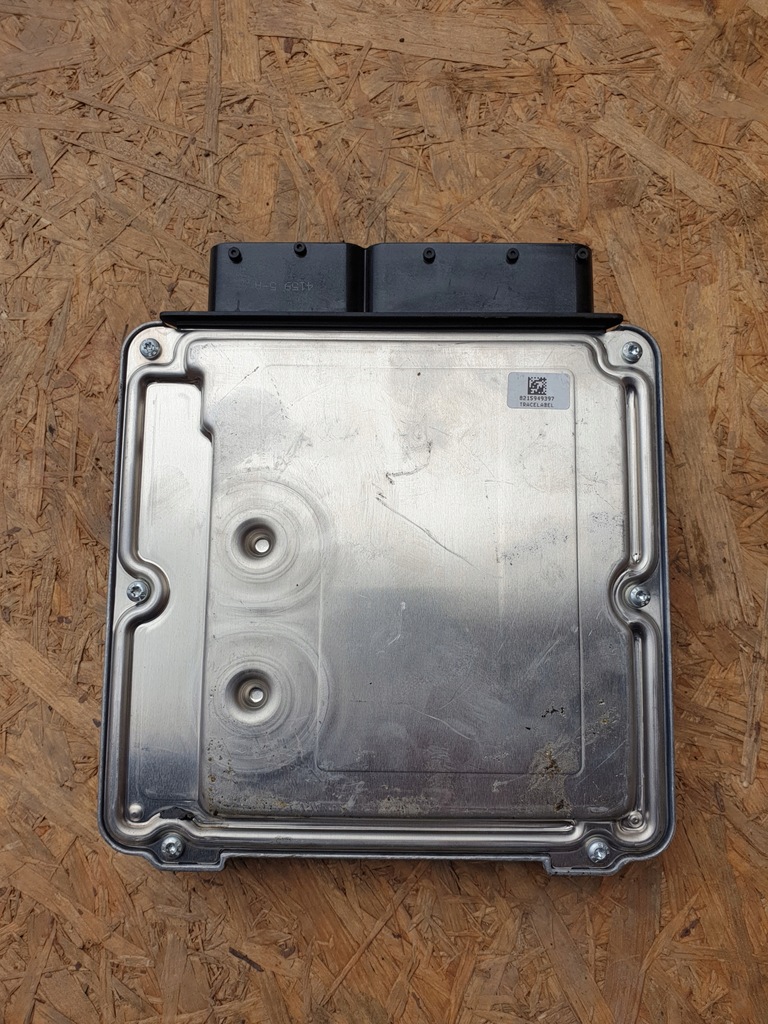 фото №4, Audi a5 8t a4 бортовой компьютер двигателя 8k0907401p ccw 3.0