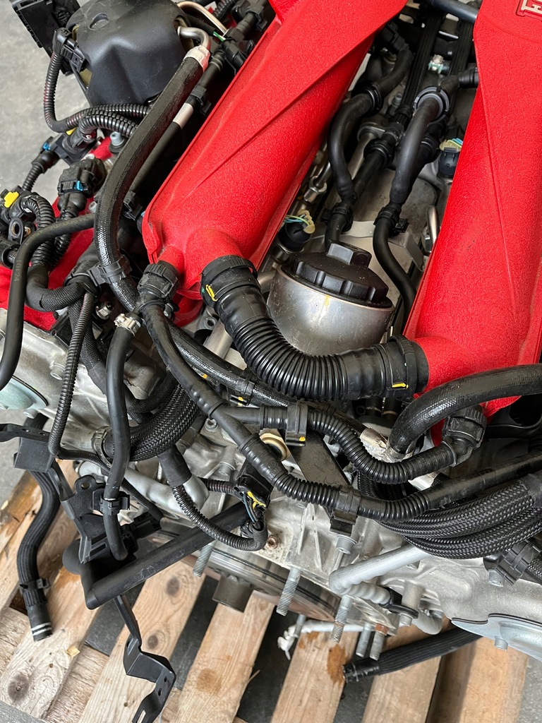 фото №9, Ferrari portofino f164 двигун kompletny двигун v8 двигун з номером