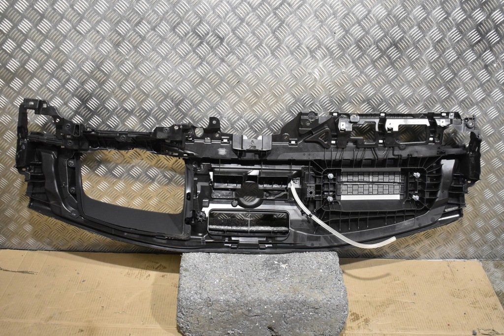 фото №5, Idealna консоль панель приладів шкіра nappa проекційний дисплей mercedes w223 1