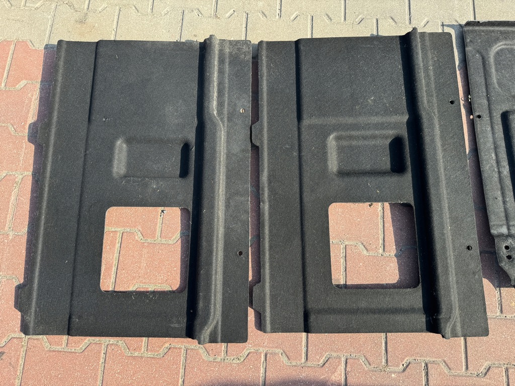 фото №1, Шумоизоляция обшивка бардачка mercedes actros mp 4