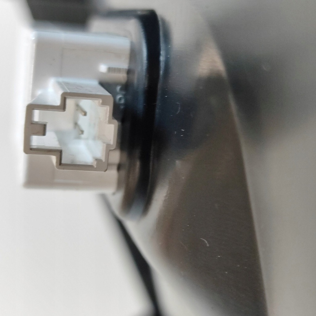 фото №9, Skoda enyaq iv 2021 обшивка / обивка задний крышки багажника