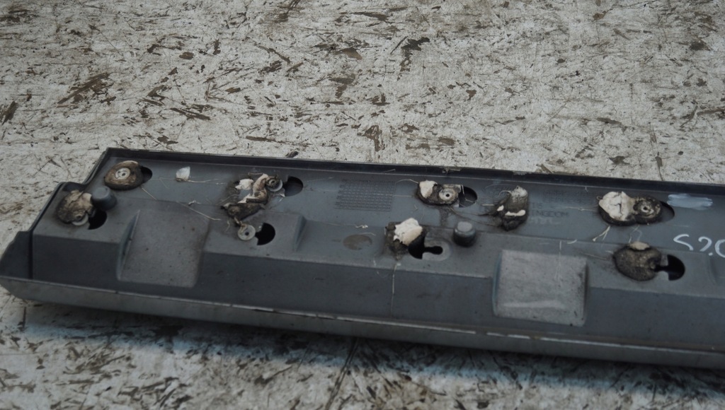 фото №15, Молдинг дверь левый перед land rover freelander ii