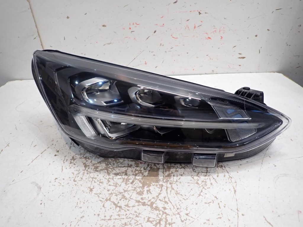 Купити Фара перед правий ford focus mk4 2018- full led