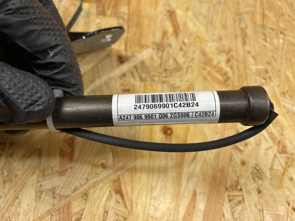 фото №10, Петля капот пиротехнический патрон правый mercedes gla w247 h247 a2478807001