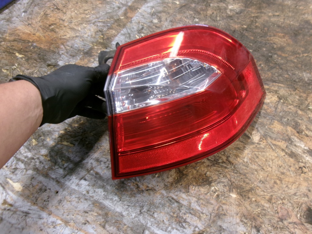 фото №1, Kia rio iii лампа правая задняя hb europa