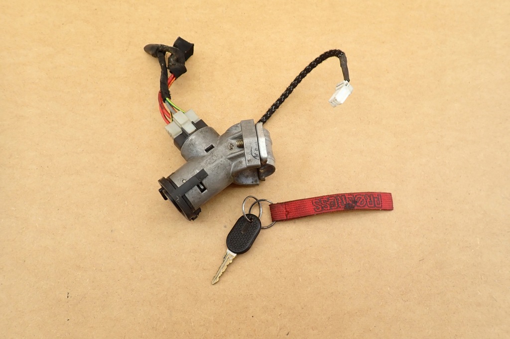 Fiat ducato ii 95- замок зажигания ключ вкладка колонки руля оригинальный номер с Разборки