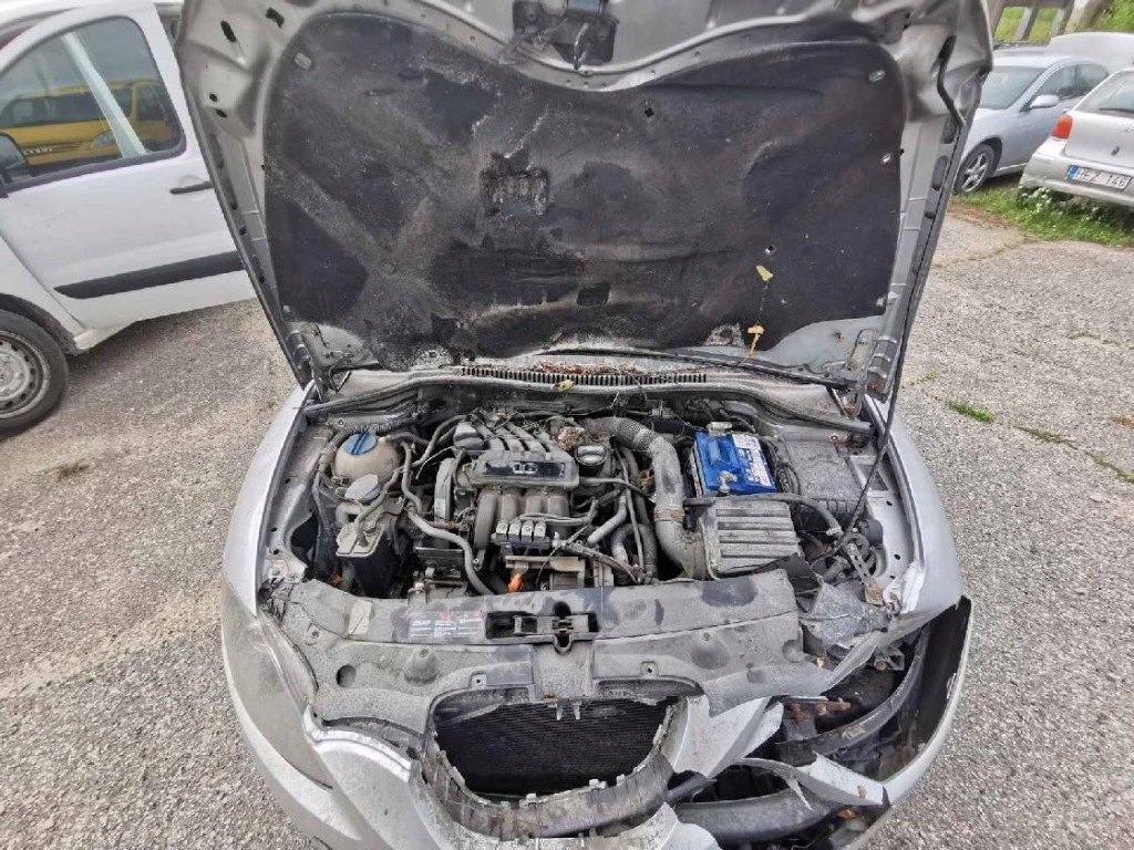 фото №7, Seat leon двигатель крышка отопителя 2007 1.6l 0132801340 13050608