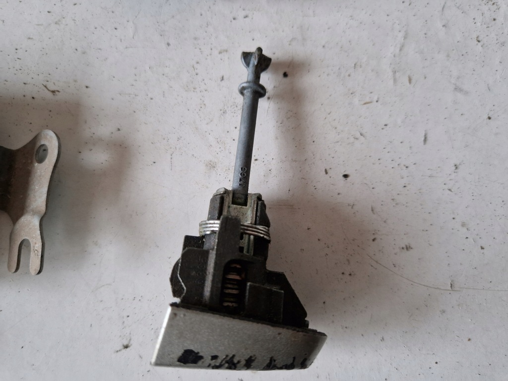 фото №8, Замок запалювання kliczyk вкладка імобілайзер запуск стоп toyota corolla verso ii