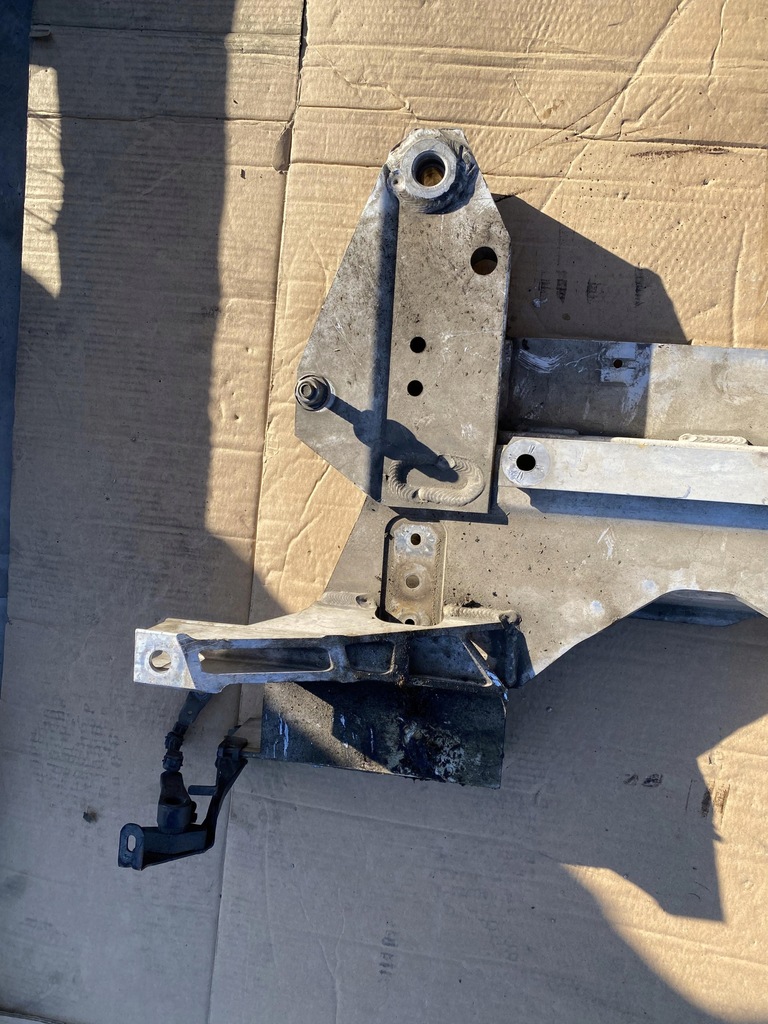 фото №4, Peugeot 2008 ii 1.2 подрамник подрамник