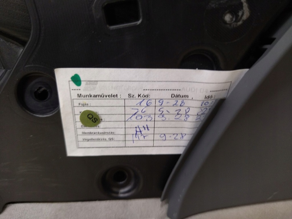 фото №10, Обшивка дверь audi оригинальный номер 4h1868018