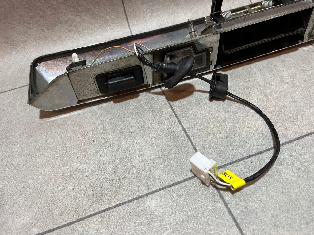 фото №16, Jeep commander xk накладка кришка багажника задня оригінал