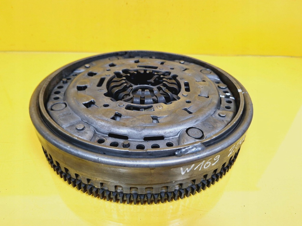 Сцепление комплект колесо двухмассовый маховик mercedes w245 b w169 2.0 cdi nr1 Оригинал