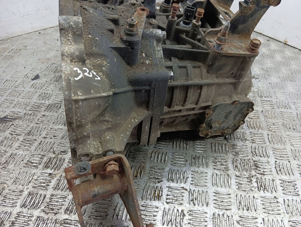 фото №7, Kia carens ii 2009 механическая 5-ступенчатая коробка передач передач