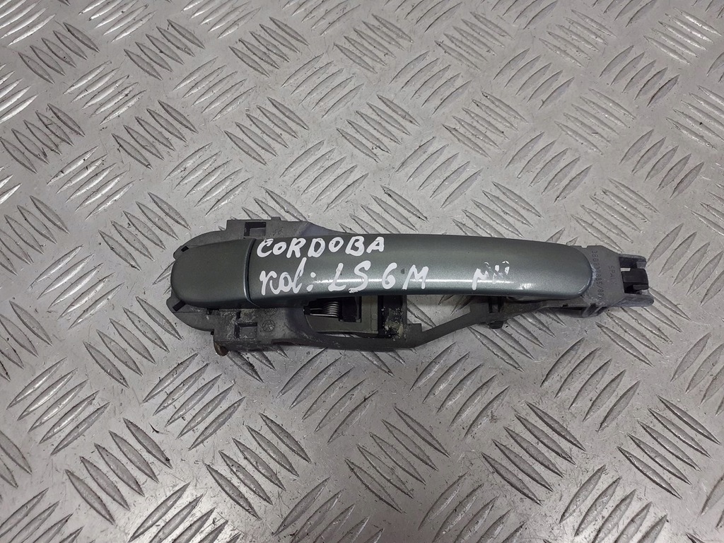 фото №1, Ручка правая передняя наружная seat cordoba ii