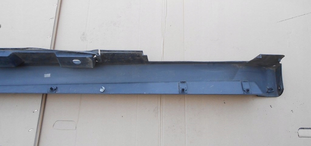 фото №7, Toyota avensis iii t27 kombi накладка поріг права