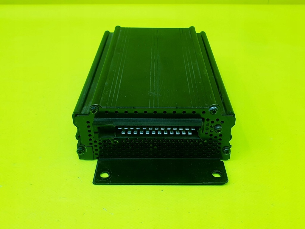 фото №4, Усилитель динамиков радио audi tt 8n bose