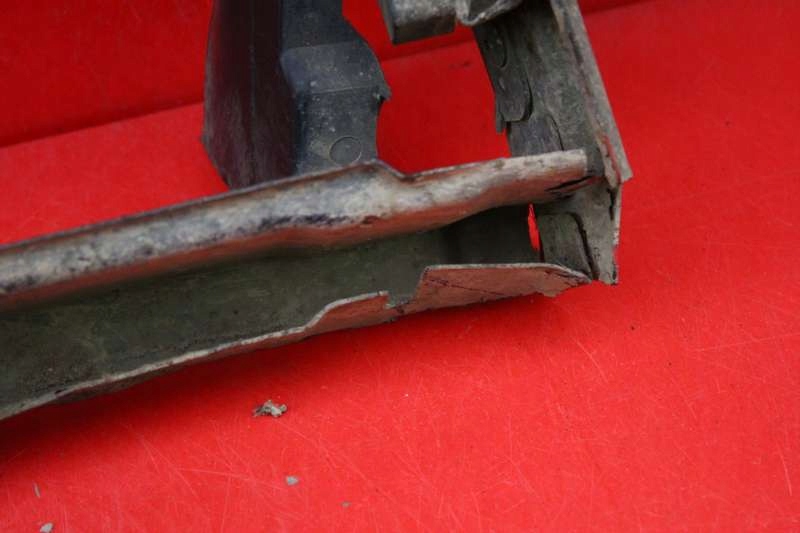 фото №13, Pas передний усилитель skoda octavia 1 i 1.6 8v 101 km 96-00