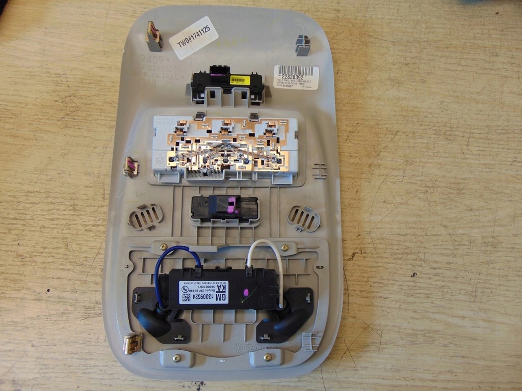 фото №3, Лампа освещение салона кабины opel ampera 1