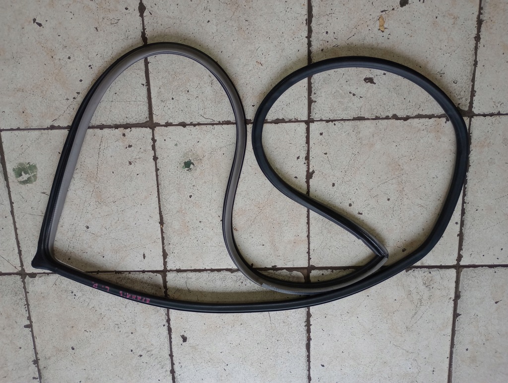 фото №1, Mitsubishi grandis прокладка дверь левая передняя