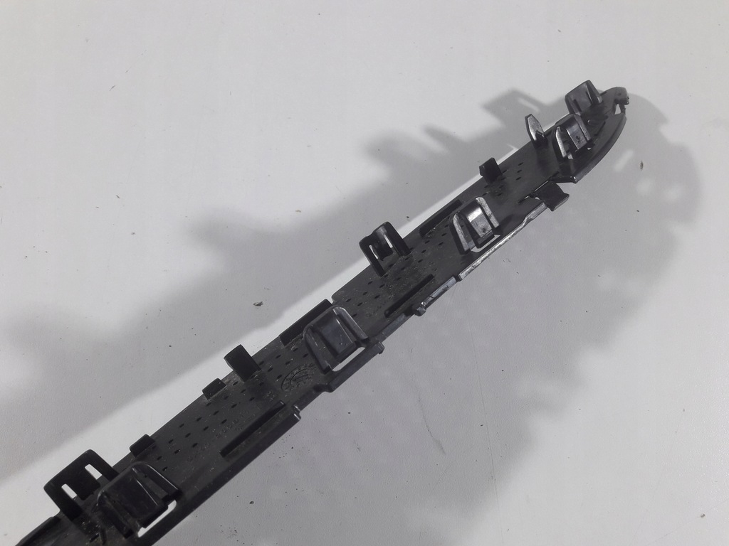 фото №13, Jaguar xe x760 2.0d 15r- решітка лівий ліва