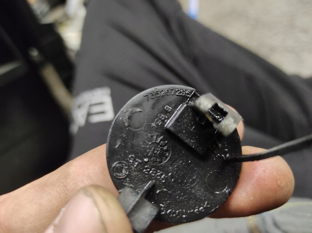 фото №3, Заглушка фаркоп бампера перед alfa romeo 735267295