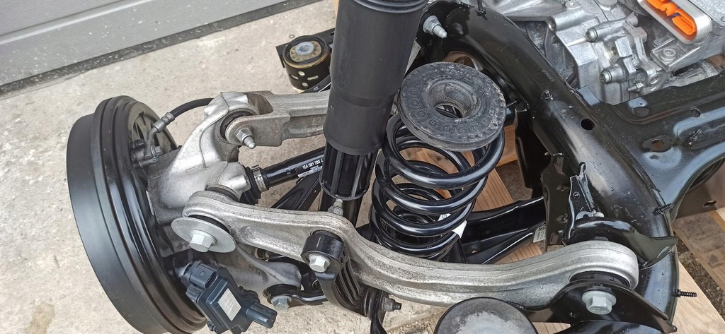 фото №8, Skoda enyaq двигатель электрический подвеска задняя kompl ebja 1ea907230