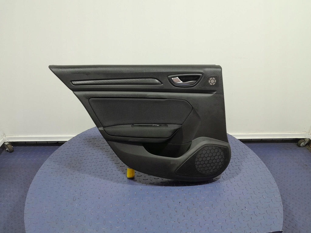 фото №1, Renault megane iv kombi обивка обшивка дверь задняя левый