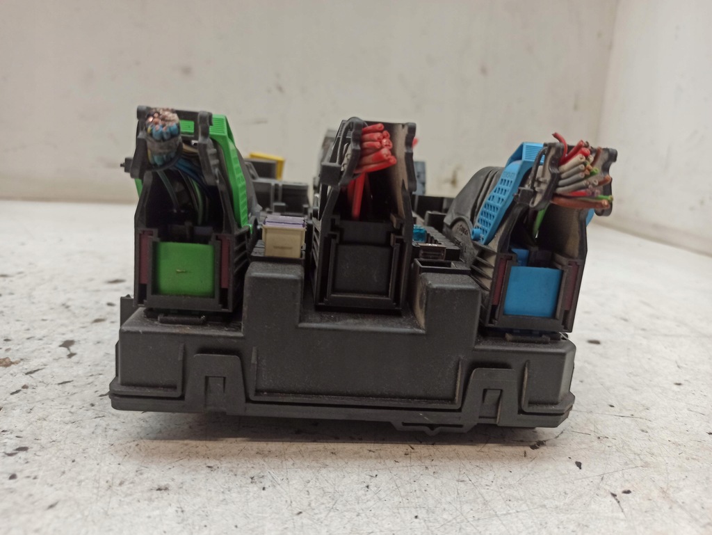 фото №5, Opel astra h 1.7cdti 04-14 коробка предохранителей bsi 13206762 5dk008669-32