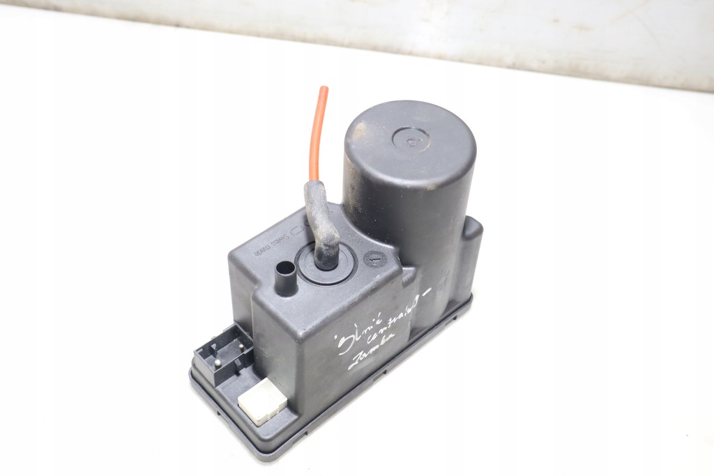 фото №4, Помпа центрального замка audi a4 b5