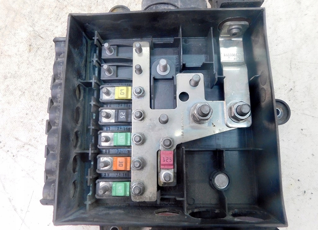 Mb actros mp4 12r euro 5 розподільник струму hebel 500000093 Зі Шроту