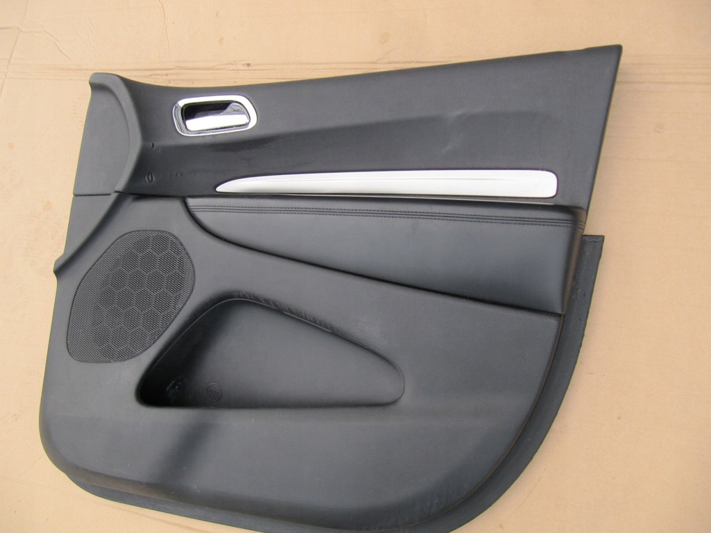 фото №10, Dodge durango iii 11 обшивка w дверь перед передние