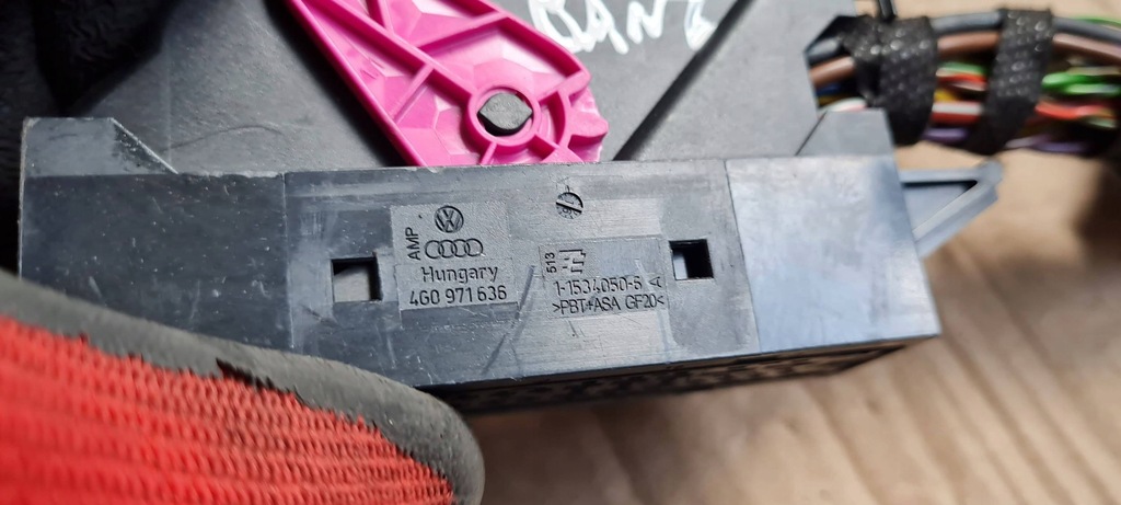 фото №8, S4 b9 8w a4 штекер колодка усилителя bang olufsen 4g0971636 a5 8w s5