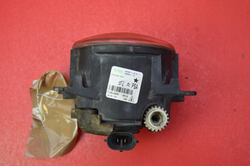 Противотуманная фара правый перед передний 9650001680 peugeot 607 рестайлинг  04-08 Недорого