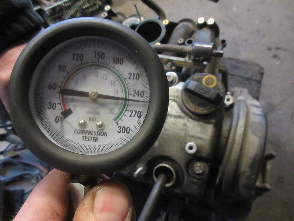 фото №8, Honda civic vii 5d hb 1.4 16v 90 km d14z6 двигун блок двигуна